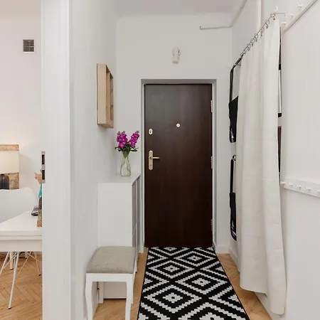 Stylish And Sweet In Near Park Lazienki By Renters Apartment Warsaw