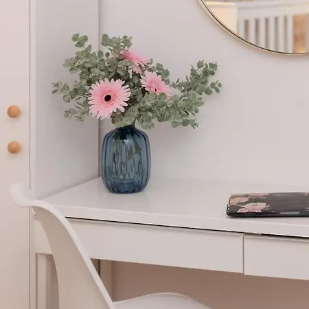 Stylish And Sweet In Near Park Lazienki By Renters وارسو