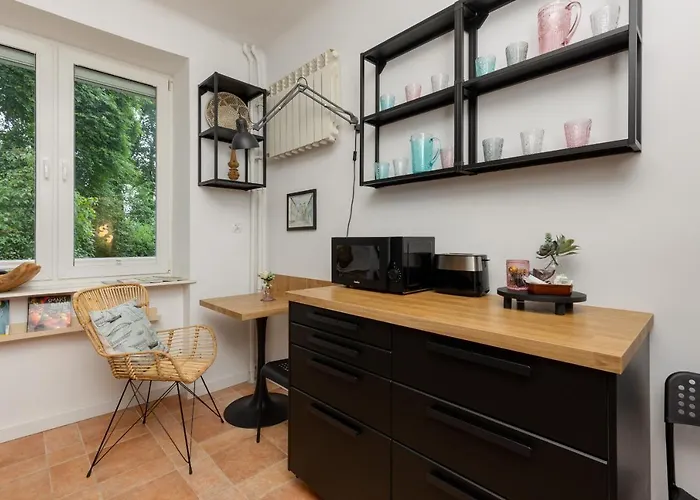 Stylish And Sweet In Near Park Lazienki By Renters *