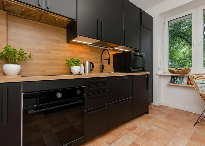 Apartment Stylish And Sweet In Near Park Lazienki By Renters