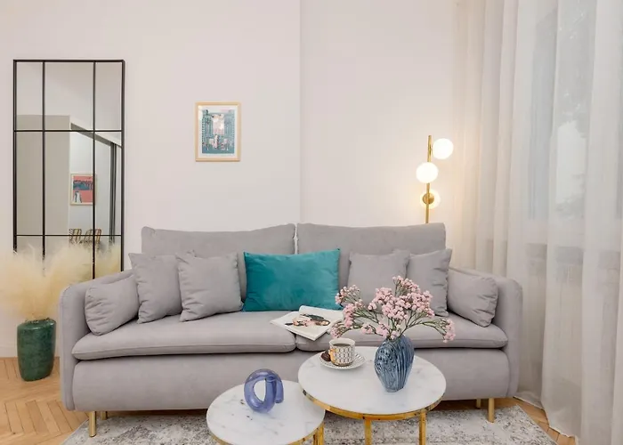 Apartment Stylish And Sweet In Near Park Lazienki By Renters Warsaw