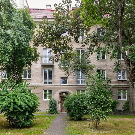 Stylish And Sweet In Near Park Lazienki By Renters Варшава